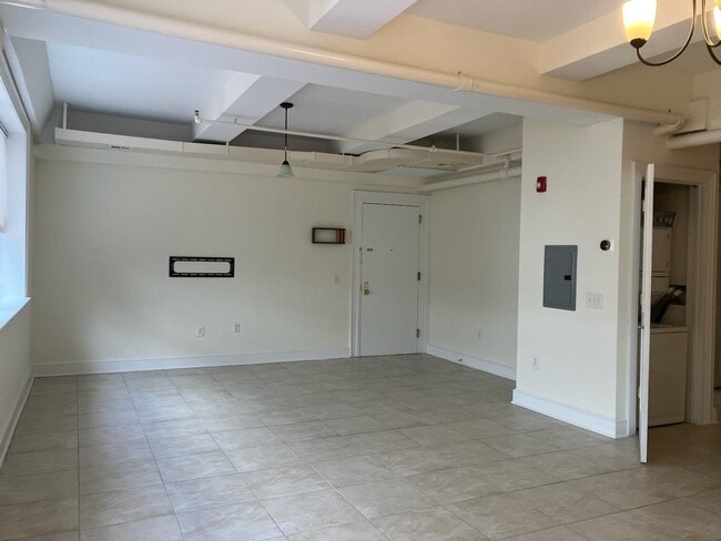 Building Photo - 300 Communipaw Ave
