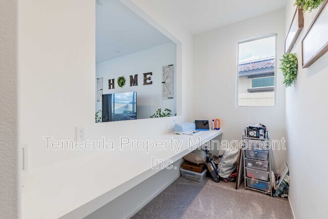 Foto del edificio - 4872 Goldfinch St