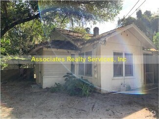 Building Photo - 2511 NW 6th St