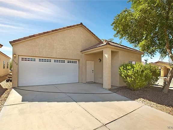 Building Photo - 1132 Pear Tree Ln