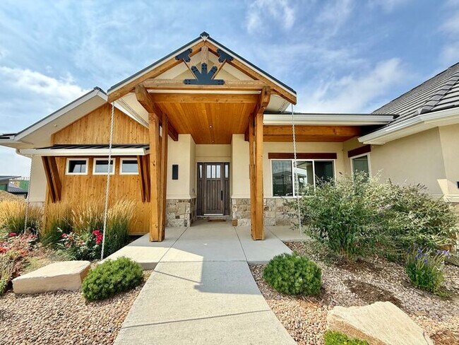 Foto del edificio - Luxury Golf Retreat in Berthoud with Breat...
