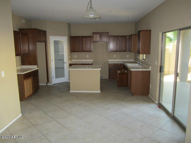 Foto del edificio - 8909 S 58th Ln