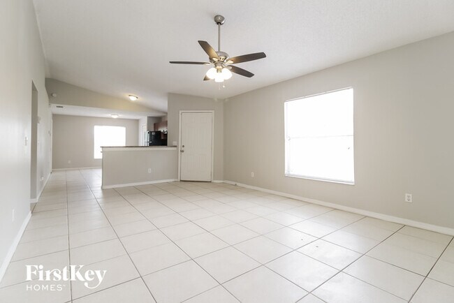 Building Photo - 7587 Groveoak Dr