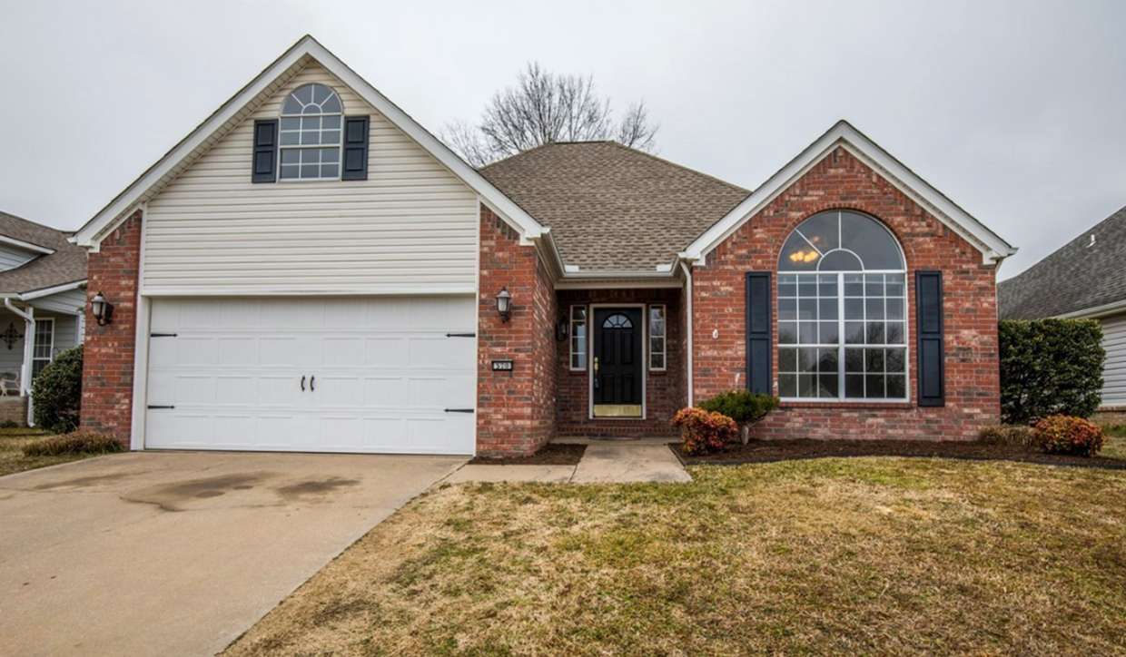 Primary Photo - Cozy 3-Bedroom Home with Fireplace, Gazebo!