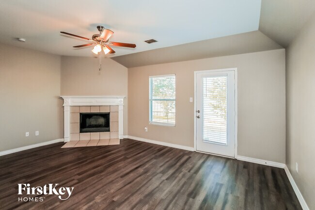 Building Photo - 12721 Carpenter Ln