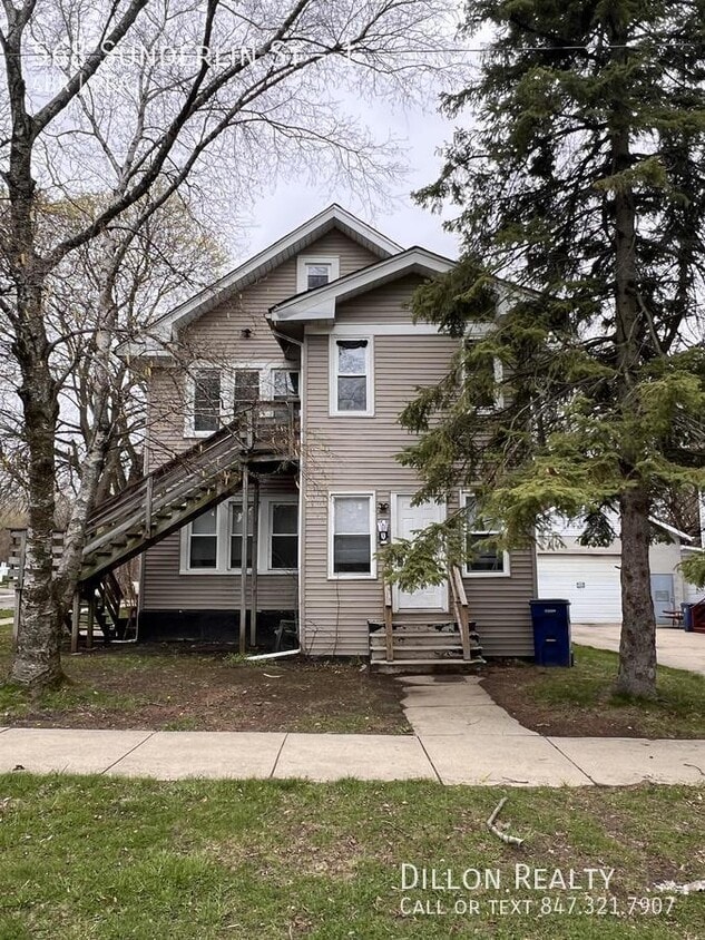 Primary Photo - 568 Sunderlin St