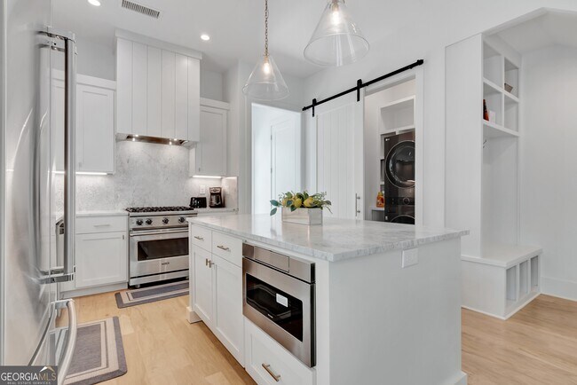 Foto del edificio - 120 Channing Ln