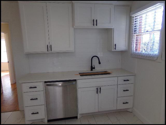 Foto del edificio - 2320 S Louisiana St