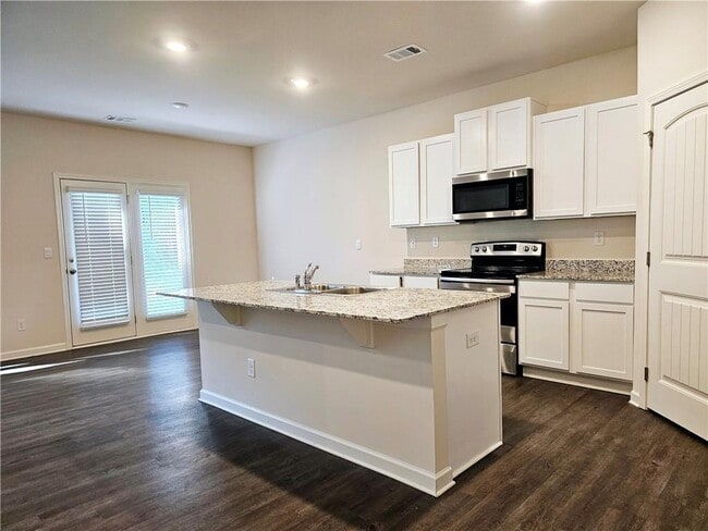 Building Photo - 306 Walnut Grv Wy