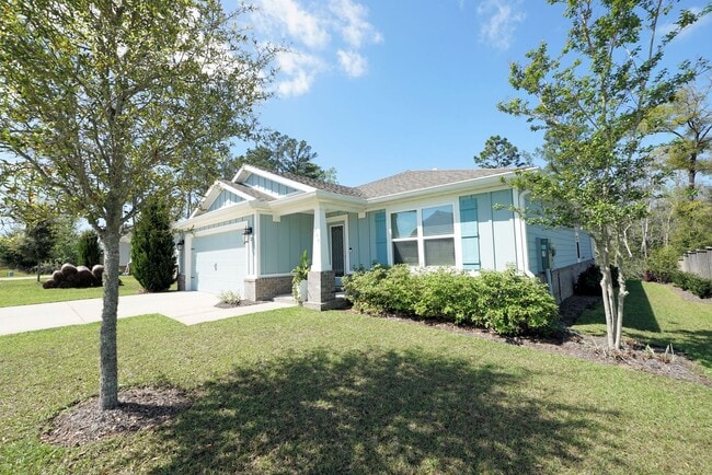 Foto del edificio - Central Freeport Location with Community Pool