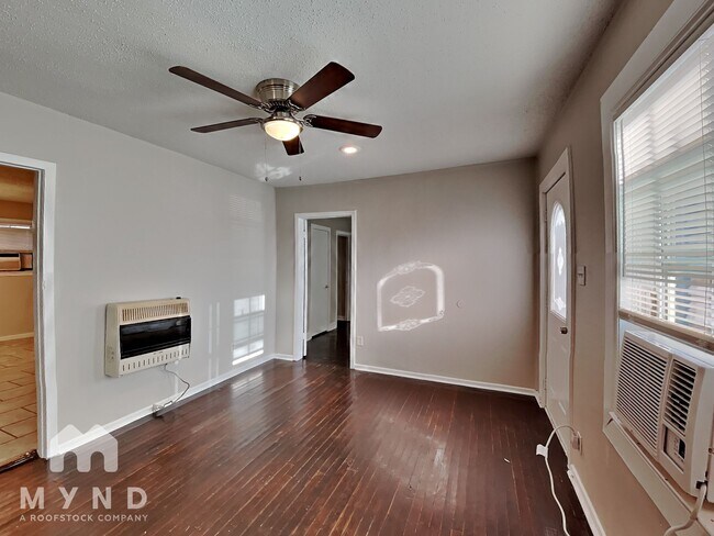 Foto del edificio - 118 Uvalde Ave