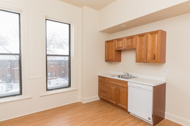 Foto del edificio - 1401 W Huron St