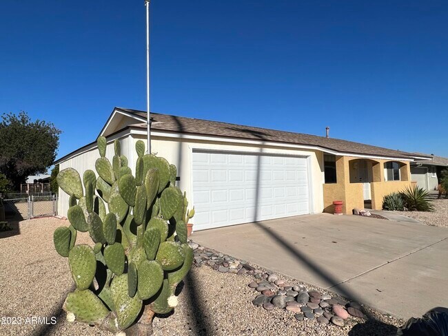 Foto del edificio - 10939 W Saratoga Cir