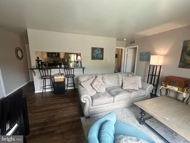 Foto del edificio - 610 Woodhollow Dr