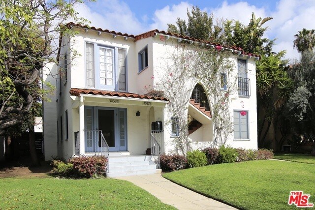 Building Photo - 10571 Ayres Ave