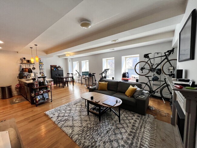 Foto del edificio - 1470 W Carmen Ave