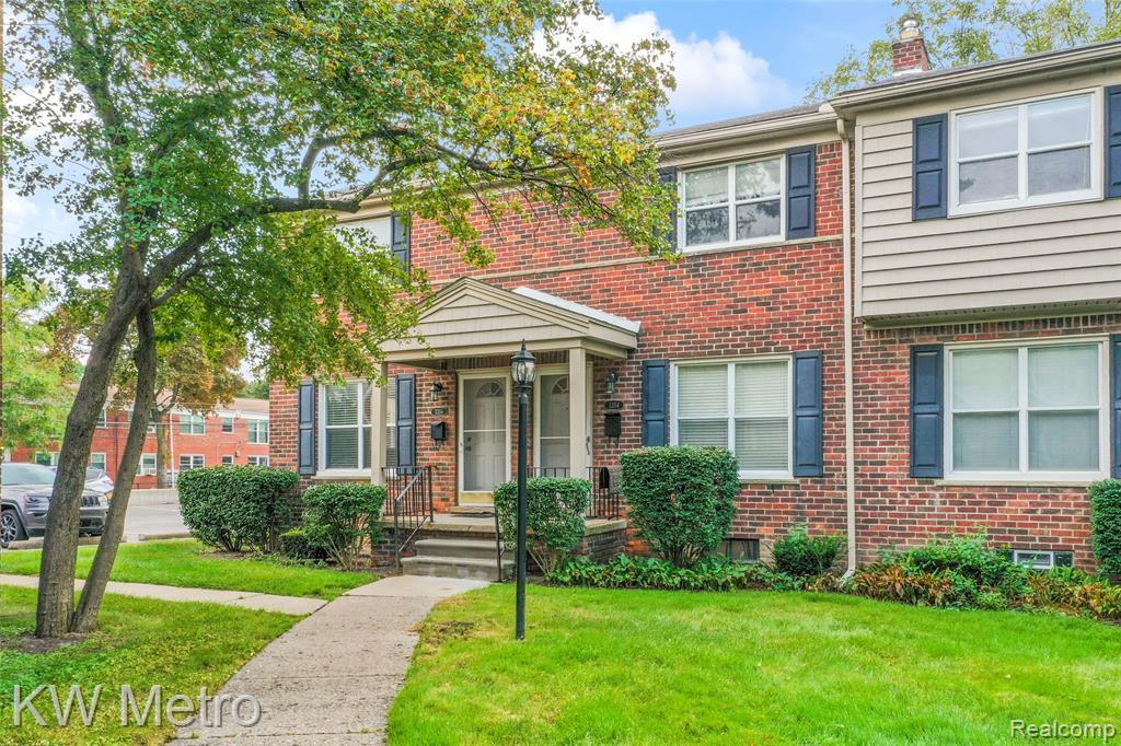 3356 Coolidge Hwy, Royal Oak, MI 48073 Condo for Rent in Royal Oak