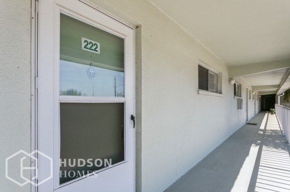 Building Photo - 3437 Bee Ridge Rd