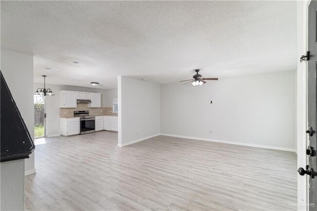 Foto del edificio - 3425 Ozark Ave