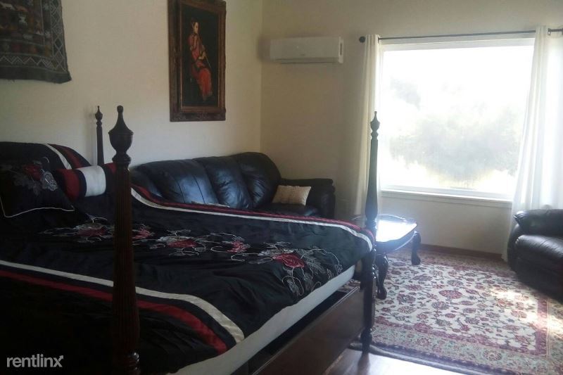 Primary Photo - Studio, 1 bath Apartment - S. Fitch Mtn Rd