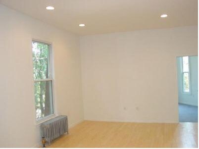 Building Photo - 44 Newton St