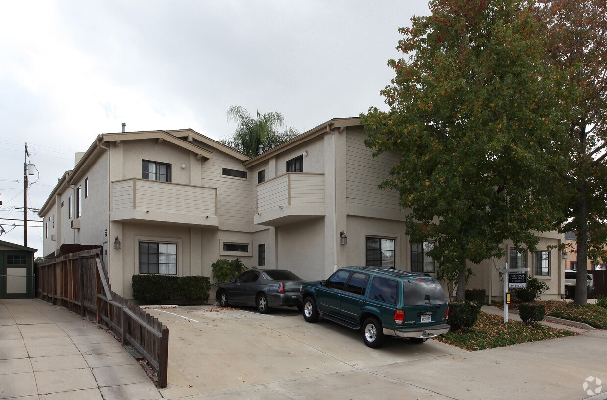 Foto principal - 3759-3767 Pershing Ave