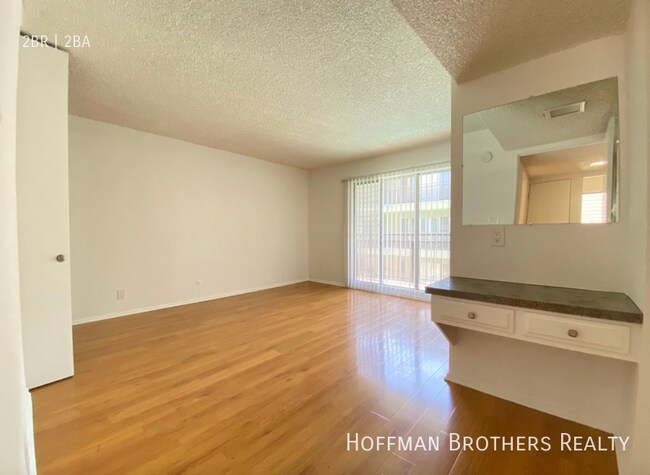 Foto del edificio - 511 N Kenmore Ave Los Angeles, CA 90004