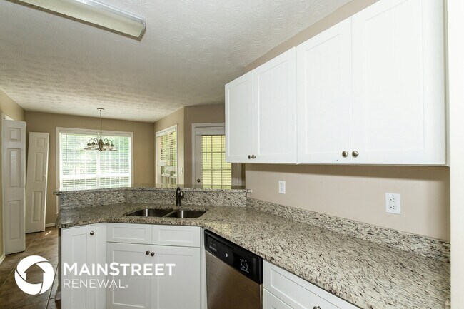 Building Photo - 121 Aristocratic Way