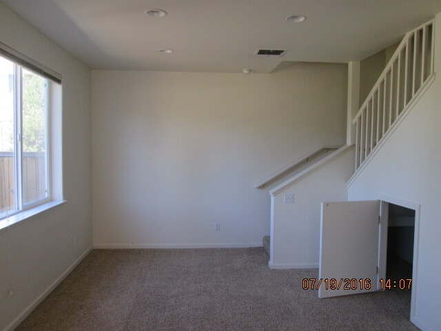 Building Photo - 1751 Pinewood Dr