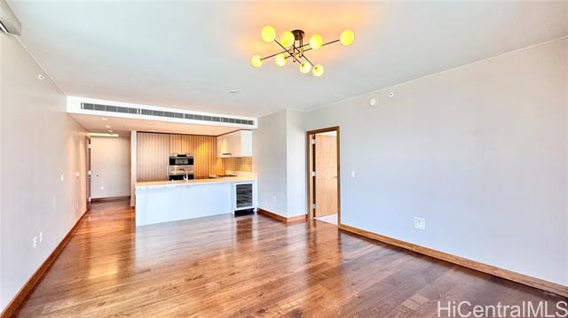 Building Photo - 1555 Kapiolani Blvd