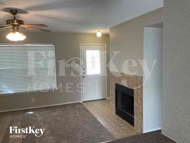 Building Photo - 511 Hampton Cove