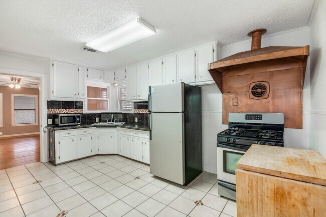 Foto del edificio - 1413 53rd St