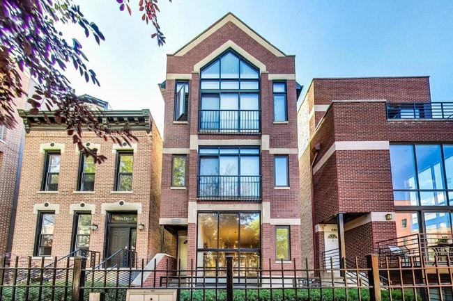 Photo - 1084 N Paulina St Apartment