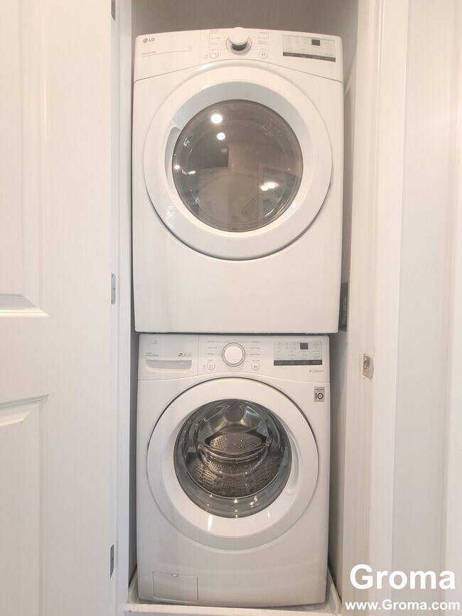 Foto del edificio - 334 Warren St