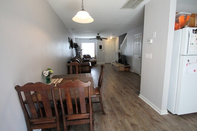 Foto del edificio - Exclusively Offered by Muse Realty, LLC