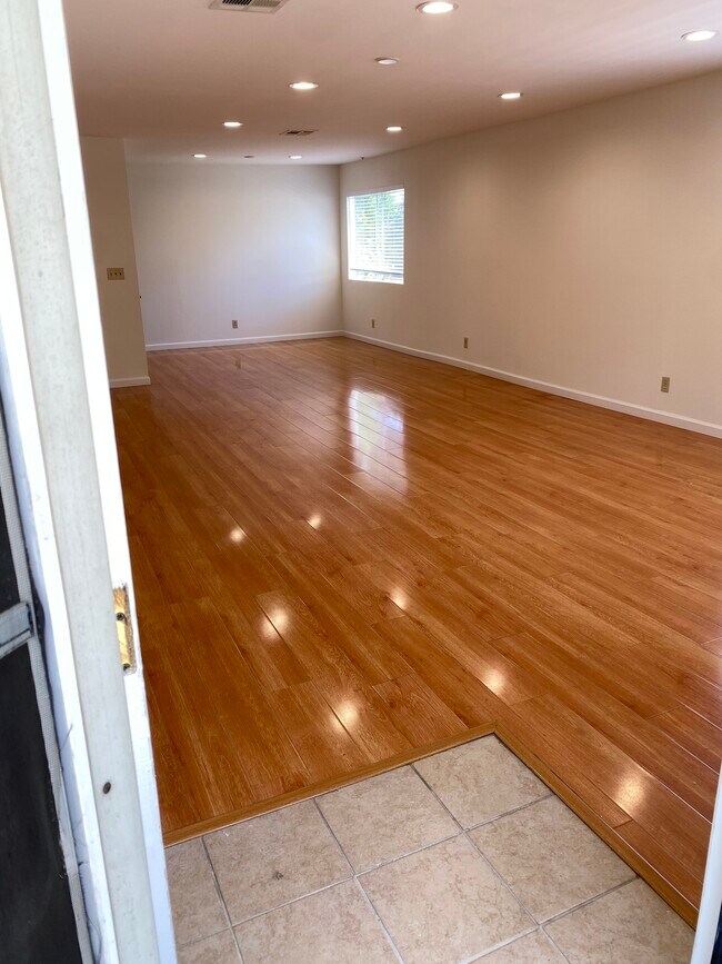 Living Room/Grand Room - 308 E Valencia Ave