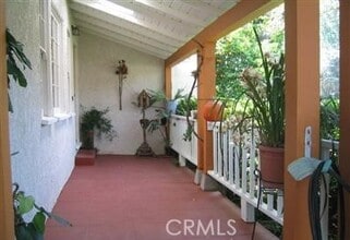 Building Photo - 9658 Live Oak Ave
