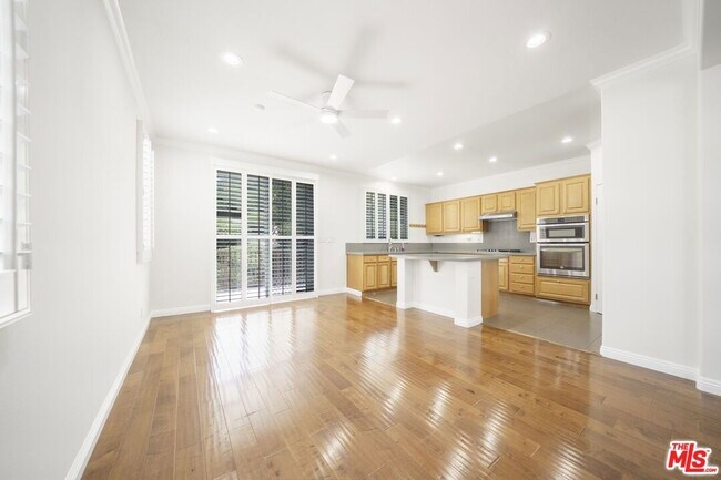 Foto del edificio - 13826 Monterey Ln