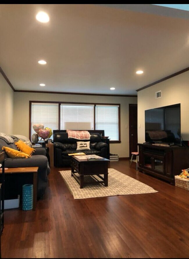 Foto del edificio - 4828 E 25th Pl