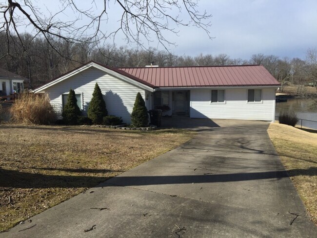Building Photo - 2195 Portside Ln