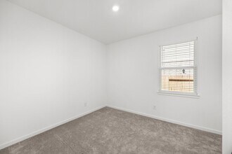 Building Photo - 9715 Bixby Crk Dr