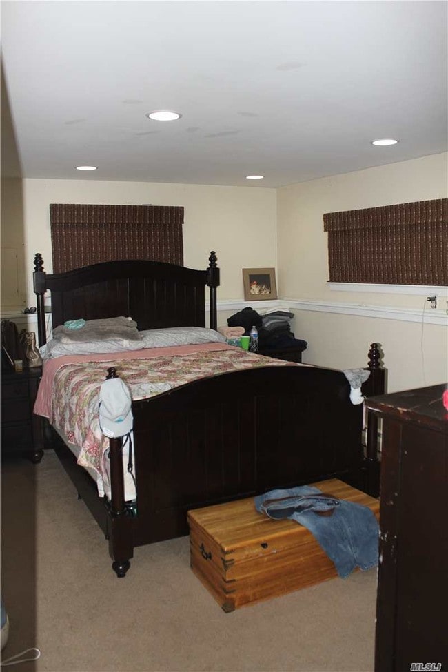 Building Photo - 315 Evelyn Ct