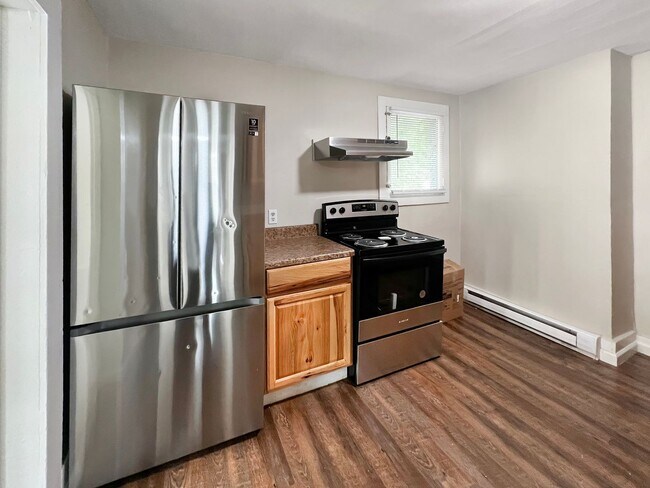 Foto del edificio - 200 Danis St