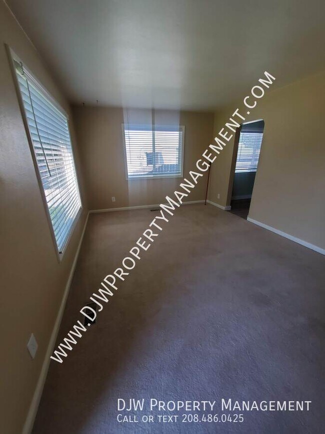 Foto del edificio - 624 W Linden St