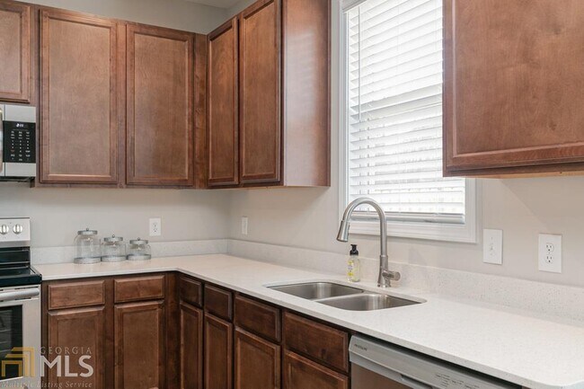 Building Photo - 200 Citizens Square Rd