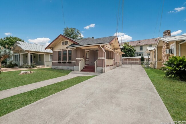 Foto del edificio - 638 Cedar St