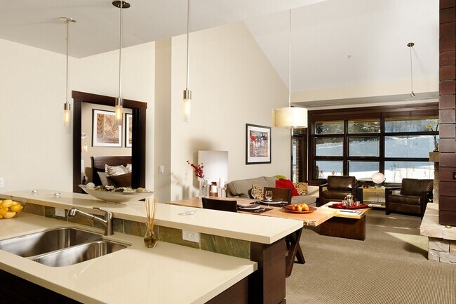 Building Photo - 120 Carriage Way