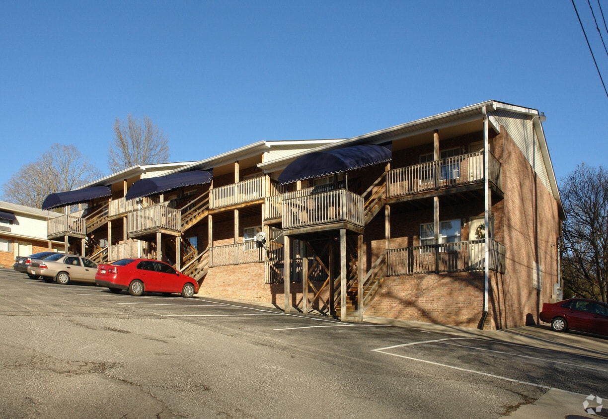 5474 Shawnee Cir, Huntington, WV 25705 Apartments in Huntington, WV