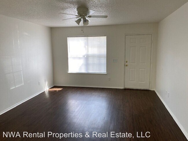 Foto del edificio - 3 br, 2 bath House - 835 Erika Ave