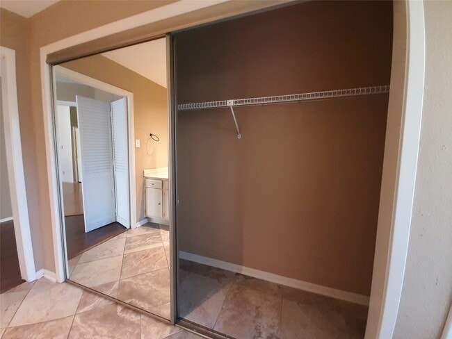 Building Photo - 25531 Chapel Ridge Ln